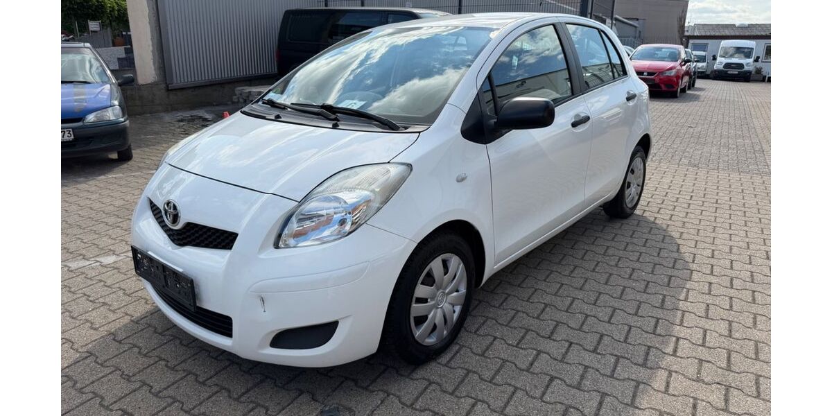 Toyota Yaris 270.000 km 1.599 &euro; Mülheim an der Ruhr 45472