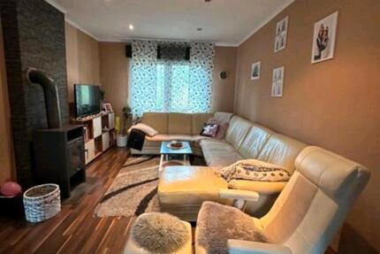 Haus Duisburg Huckingen - 5 Zimmer, 135 m&sup2;, 349.000&euro; | Angebot:26817857