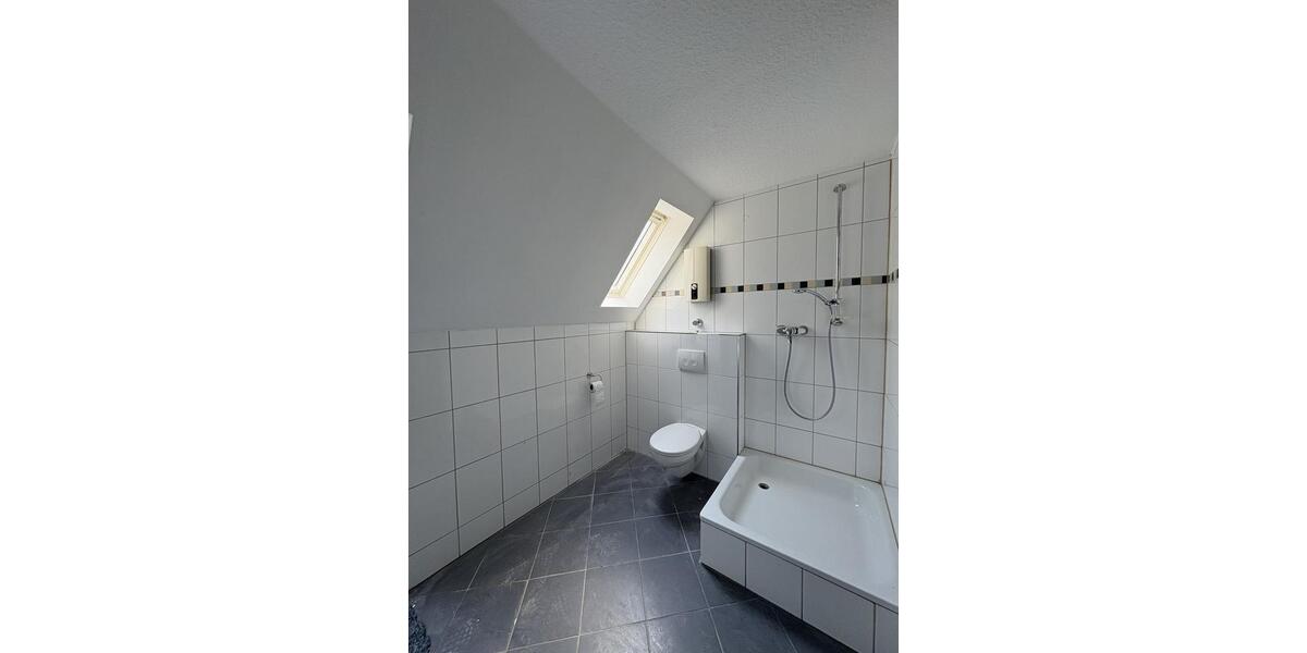 Dachgeschoßwohnung Bottrop Batenbrock - 3.5 Zimmer, 64 m&sup2;, 496&euro; | Angebot:26528547