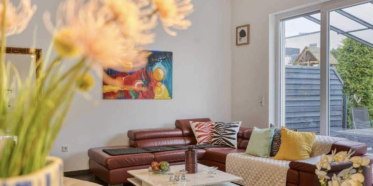 Moderne Doppelhaushälfte mit sonnigem Garten, Dachterrasse und Garage in Ratingen-Lintorf 5 zimmer