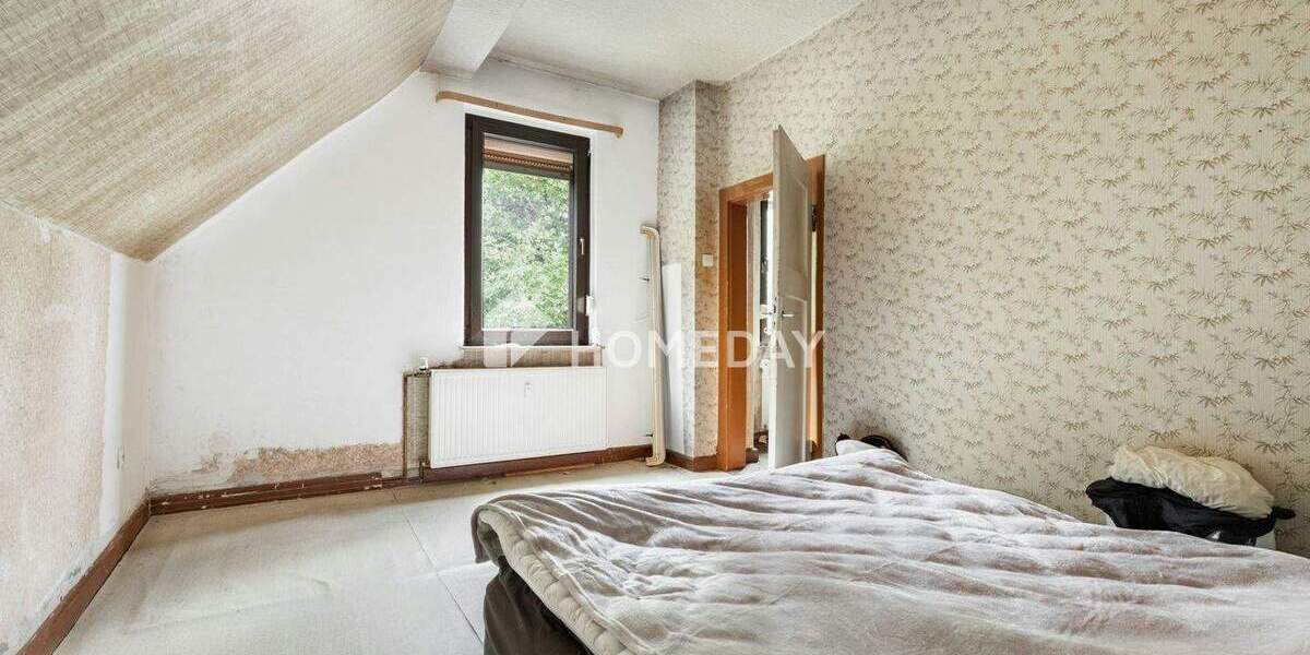 Charmante DG-Wohnung mit Gestaltungsspielraum & Tageslichtbad - ideal für Paare oder kleine Familien 3 zimmer