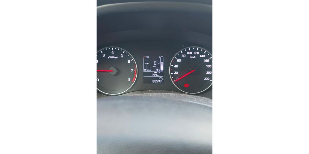 Hyundai i20 129.000 km 6.800 &euro; Recklinghausen 45661