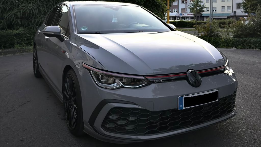 VW Golf 58.000 km 25.999 &euro; Dinslaken 46535