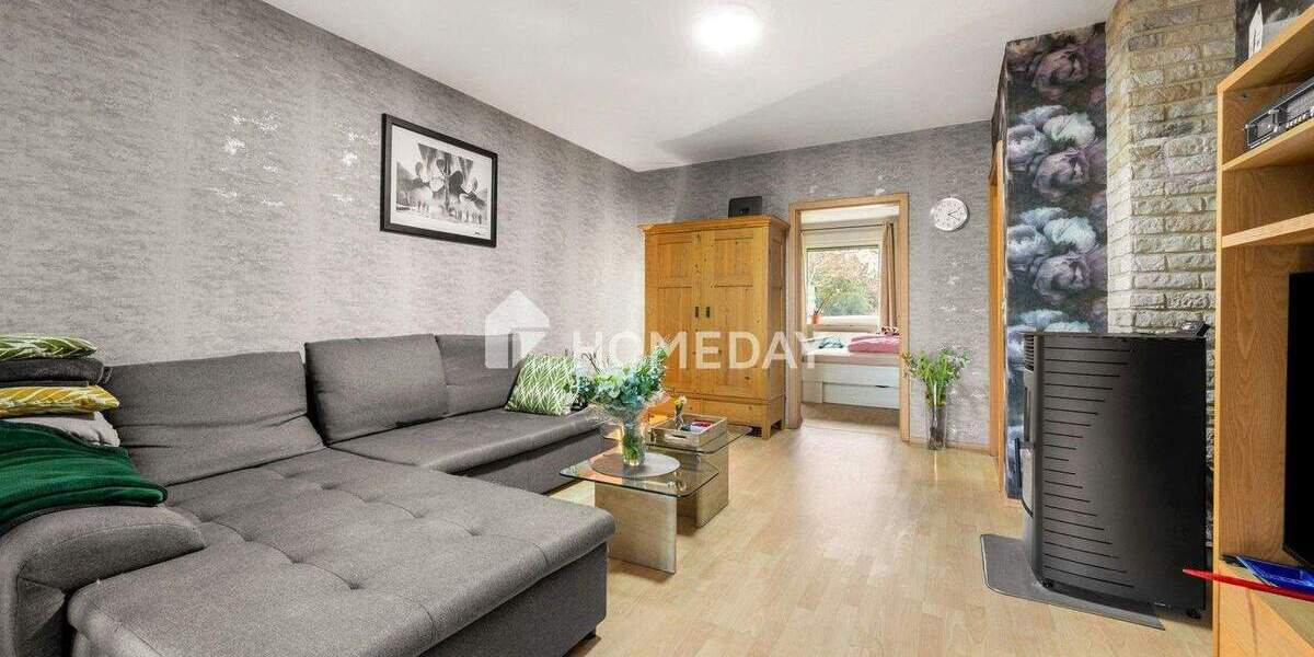 Charmante Doppelhaushälfte mit großem Grundstück und modernem Wohnkomfort 6 zimmer