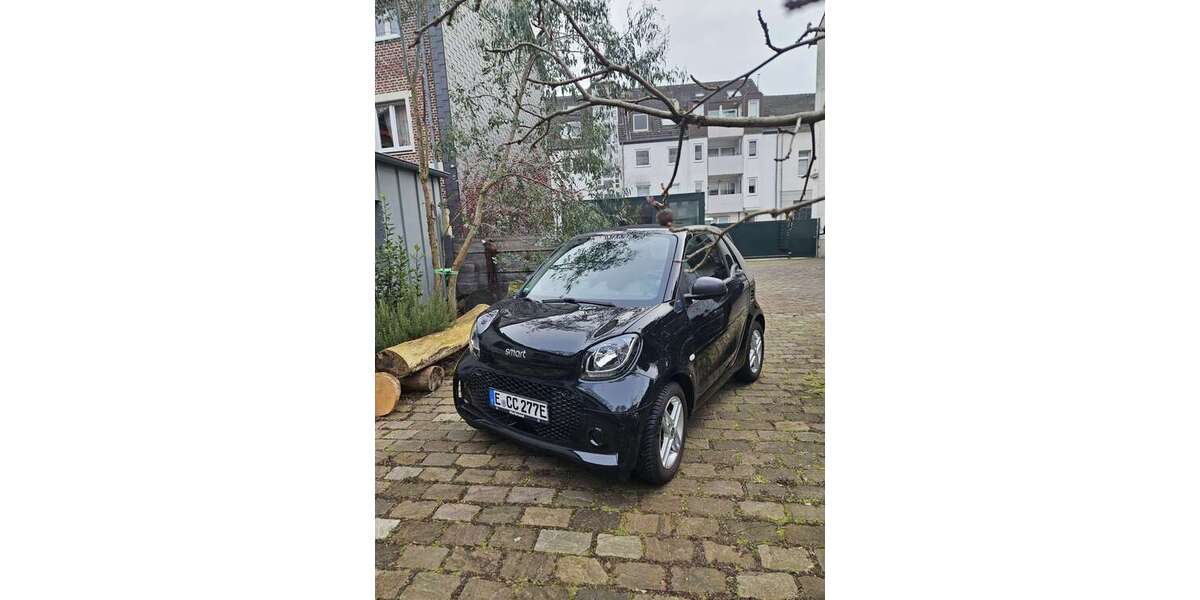 Smart forTwo 22.200 km 11.500 &euro; Essen 45219