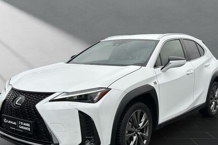 Lexus UX 13.000 km 32.850 &euro; Wesel 46485