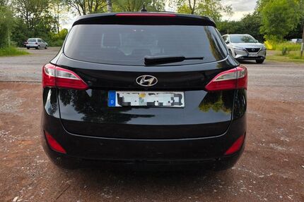 Hyundai i30 104.000 km 7.350 &euro; Witten 58455