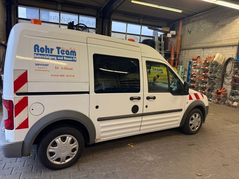 Ford Transit Tourneo Connect 143.000 km 4.900 € Oberhausen 46045