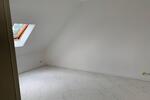 Dachgeschoßwohnung Oberhausen Schmachtendorf - 3.5 Zimmer, 85 m&sup2;, 850&euro; | Angebot:26122522