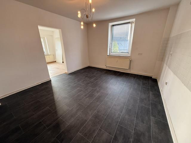 Etagenwohnung Bochum Querenburg - 2.5 Zimmer, 60 m&sup2;, 550&euro; | Angebot:27593384