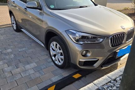 BMW X1 87.000 km 17.400 &euro; Essen 45239