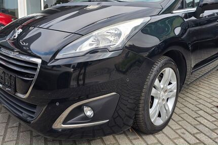 Peugeot 5008 147.073 km 11.500 € Moers 47443