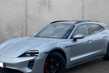 Porsche Taycan 28.271 km 83.290 € Recklinghausen 45665