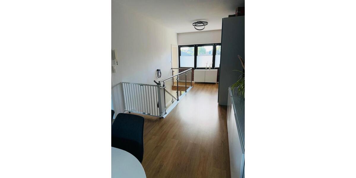 Etagenwohnung Bochum Bochum-Südwest - 3 Zimmer, 100 m&sup2;, 1.450&euro; | Angebot:27587057