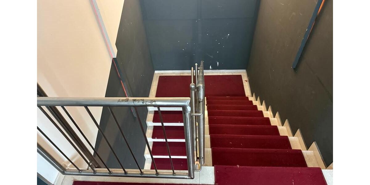 Attraktive Gewerbefläche ca. 140 m² im Obergeschoss zu vermieten zimmer