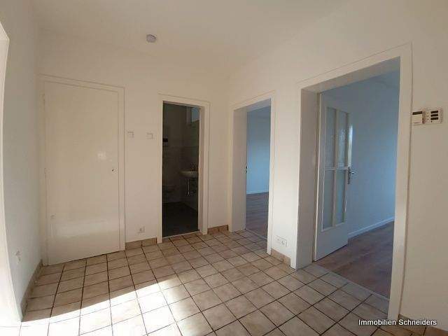 Etagenwohnung Duisburg Untermeiderich - 2 Zimmer, 61 m&sup2;, 500&euro; | Angebot:26359037