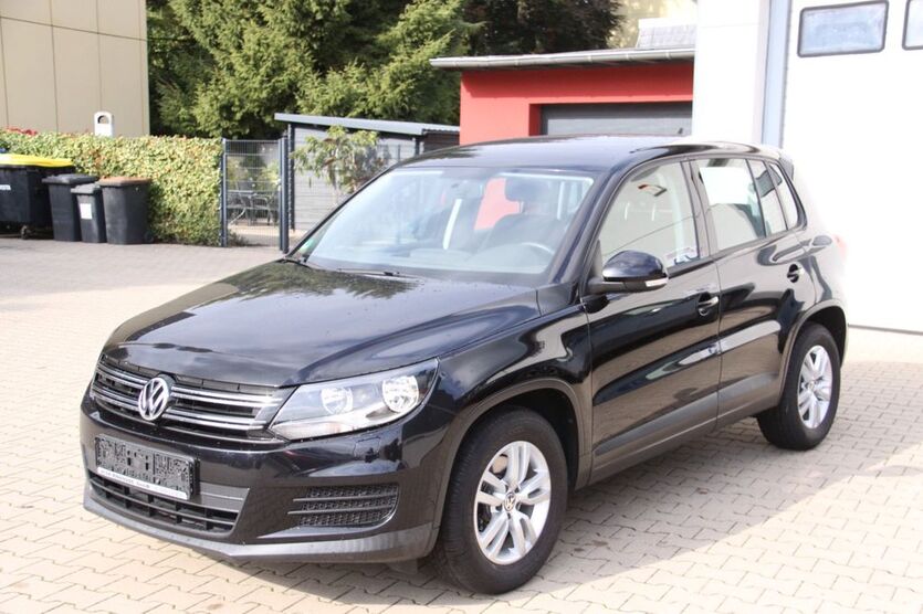 VW Tiguan 167.200 km 8.450 € Velbert 42549
