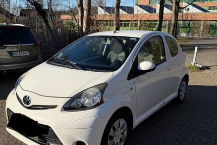 Toyota Aygo (X) 97.500 km 3.300 &euro; Bochum 44879