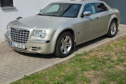 Chrysler 300C 199.999 km 4.000 &euro; Duisburg 47178