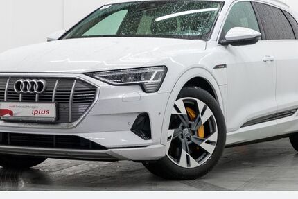 Audi e-tron 54.584 km 31.980 € Oberhausen 46047