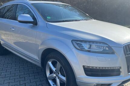 Audi Q7 214.000 km 14.700 &euro; Bochum 44801