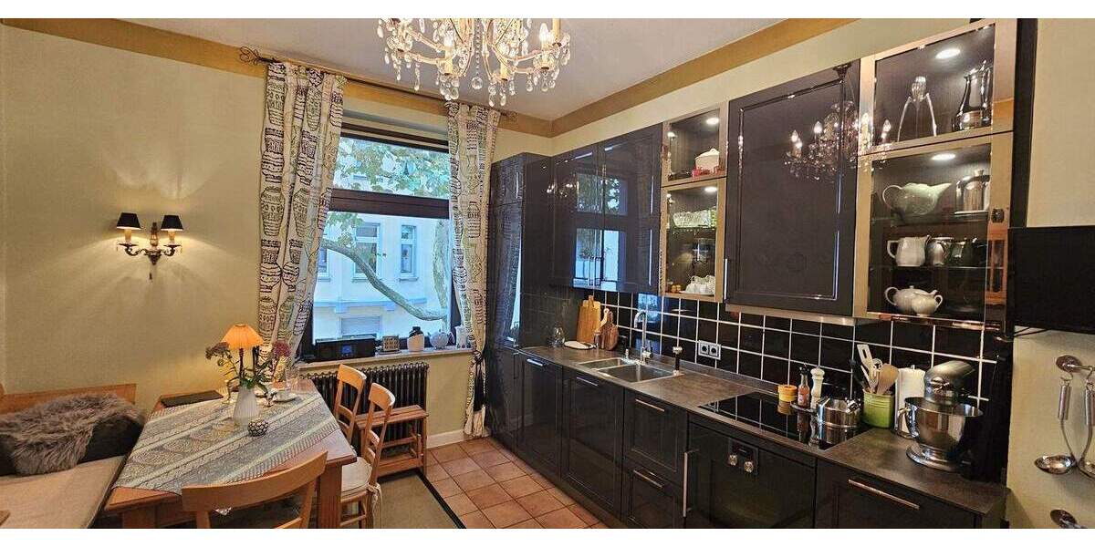 Etagenwohnung Essen Huttrop - 3 Zimmer, 87 m&sup2;, 250.000&euro; | Angebot:25631079