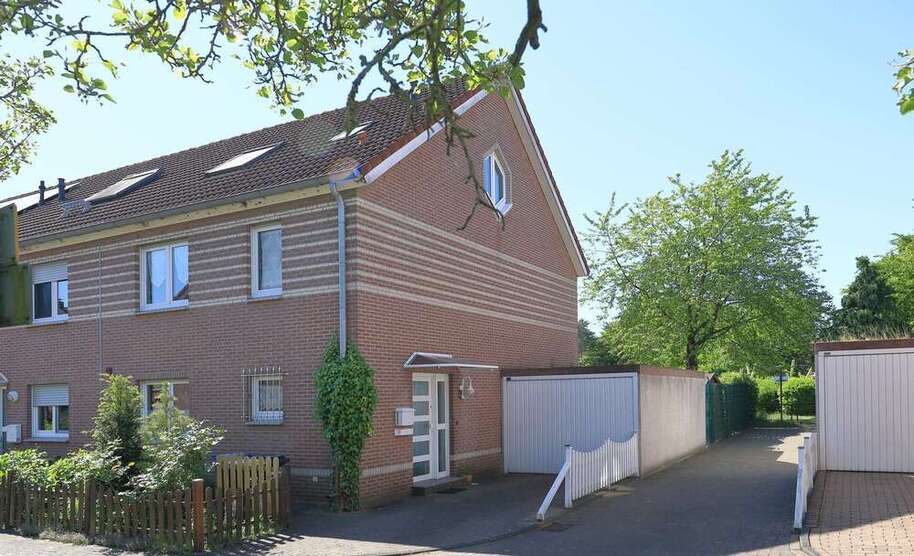 Haus zum Kaufen in Essen 379.500 € 102.9 m²