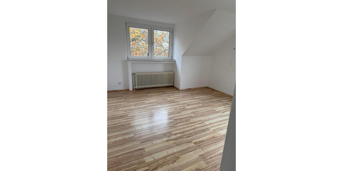Dachgeschoßwohnung Recklinghausen Hillerheide - 3 Zimmer, 83 m&sup2;, 581&euro; | Angebot:24785489