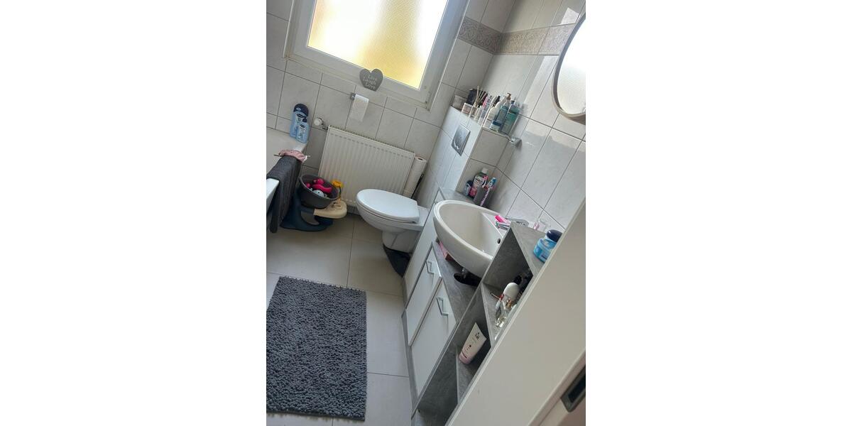 Einfamilienhaus Essen Stadtbezirk II - 3 Zimmer, 77 m&sup2;, 950&euro; | Angebot:25830723