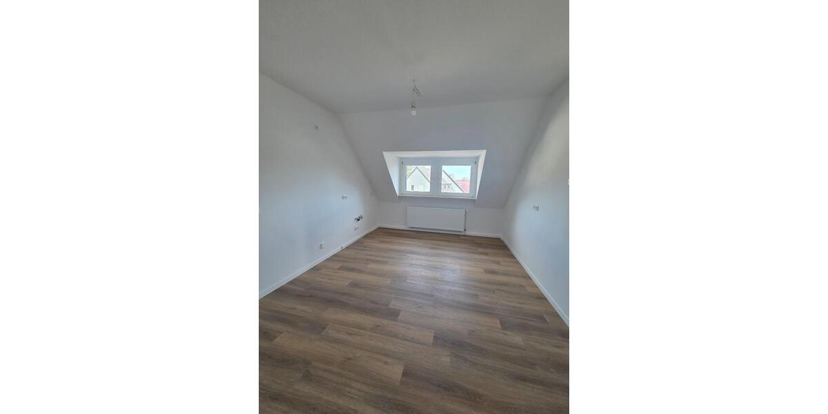 Dachgeschoßwohnung Witten Heven - 2 Zimmer, 61 m&sup2;, 550&euro; | Angebot:25613546