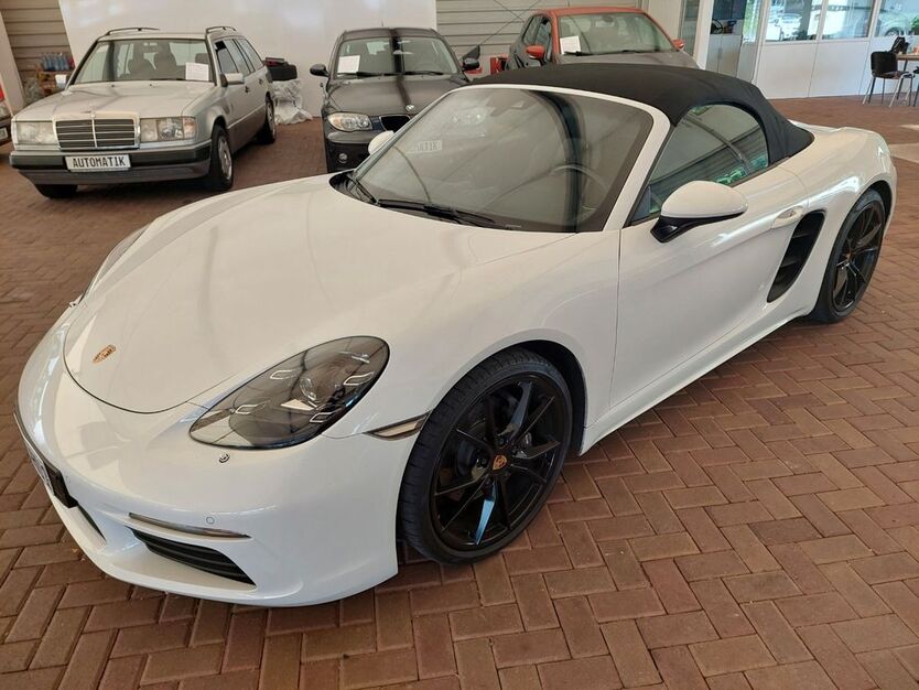 Porsche Boxster 80.500 km 47.850 € Wülfrath 42489