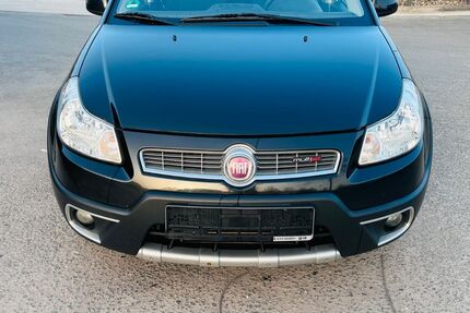 Fiat Sedici 170.000 km 3.850 &euro; Gelsenkirchen 45884