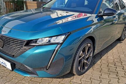 Peugeot 308 28.362 km 21.990 € Essen 45307