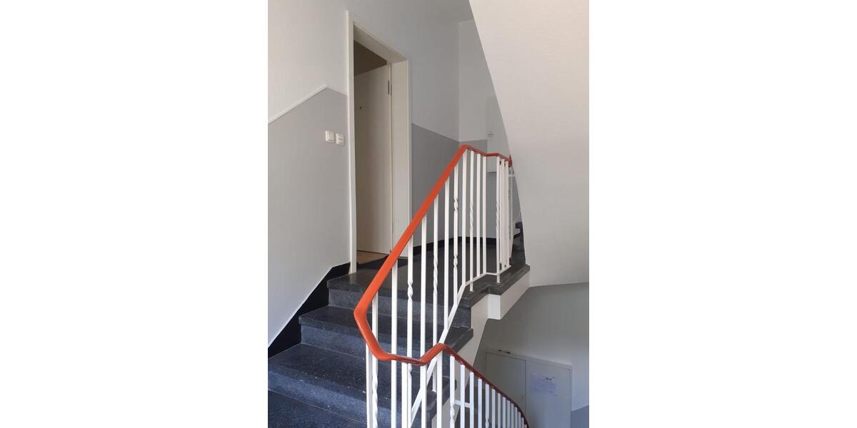 Dachgeschoßwohnung Essen Stadtbezirk II - 3 Zimmer, 95 m&sup2;, 995&euro; | Angebot:25444023