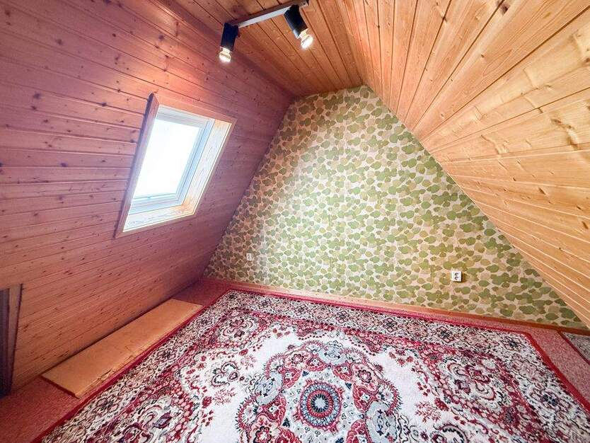 Doppelhaushälfte mit großem Garten und zwei Garagen in Recklinghausen- Hochlar 6 zimmer