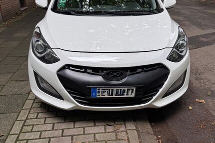 Hyundai i30 204.000 km 4.350 &euro; Duisburg 47166