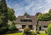 Haus zum Kaufen in Mülheim 1.080.000 € 306 m²