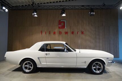 Ford Mustang 29.000 km 37.941 € Duisburg 47228