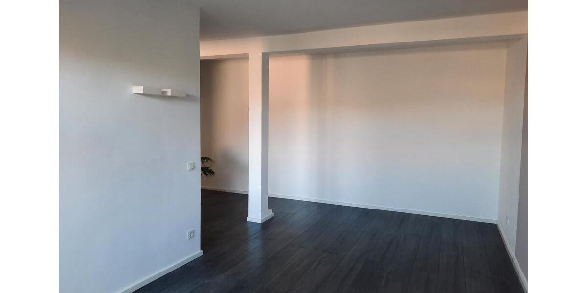 Dachgeschoßwohnung Essen Stadtbezirk II - 5 Zimmer, 124 m&sup2;, 1.470&euro; | Angebot:27621026