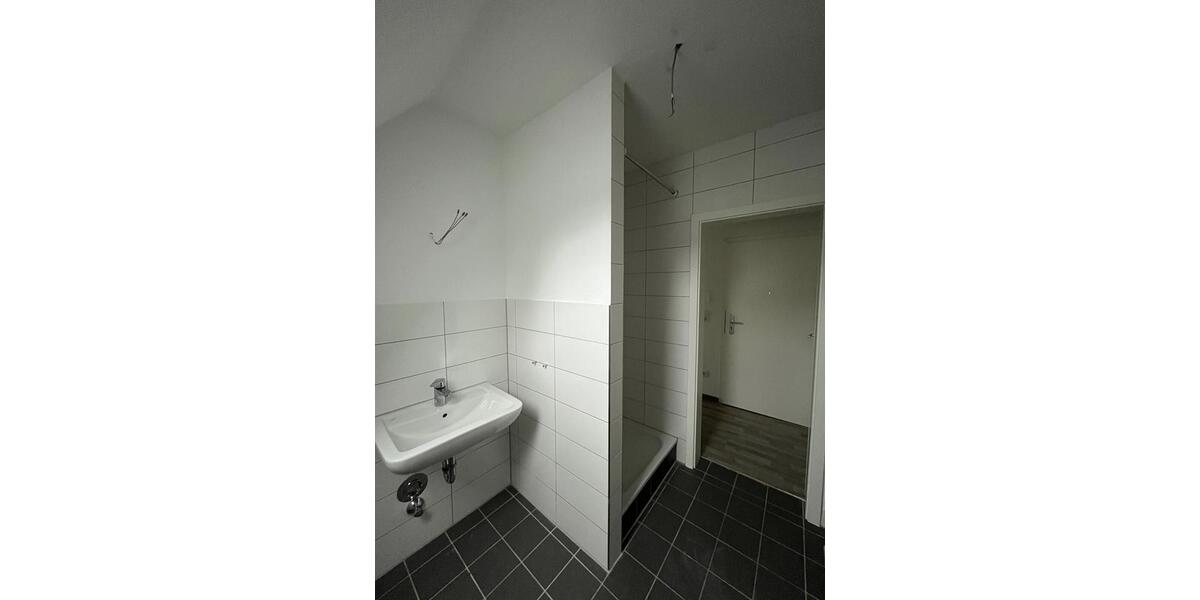 Bezugsfertige Wohnung - Einfach Möbel rein und Füße hoch! 3.5 zimmer