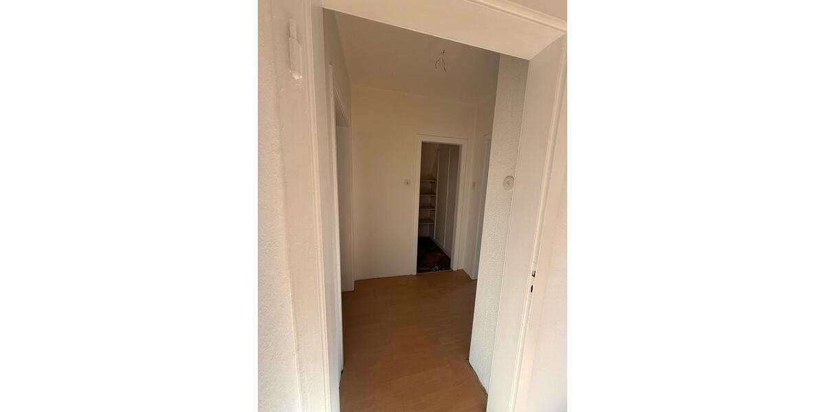 Dachgeschoßwohnung Gladbeck - 2 Zimmer, 42 m&sup2;, 555&euro; | Angebot:26235841