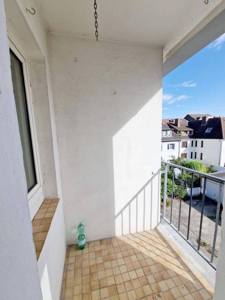 Gemütliche Wohnung mit Balkon, für Singles und Paare in einer ruhigen Seitenstraße!