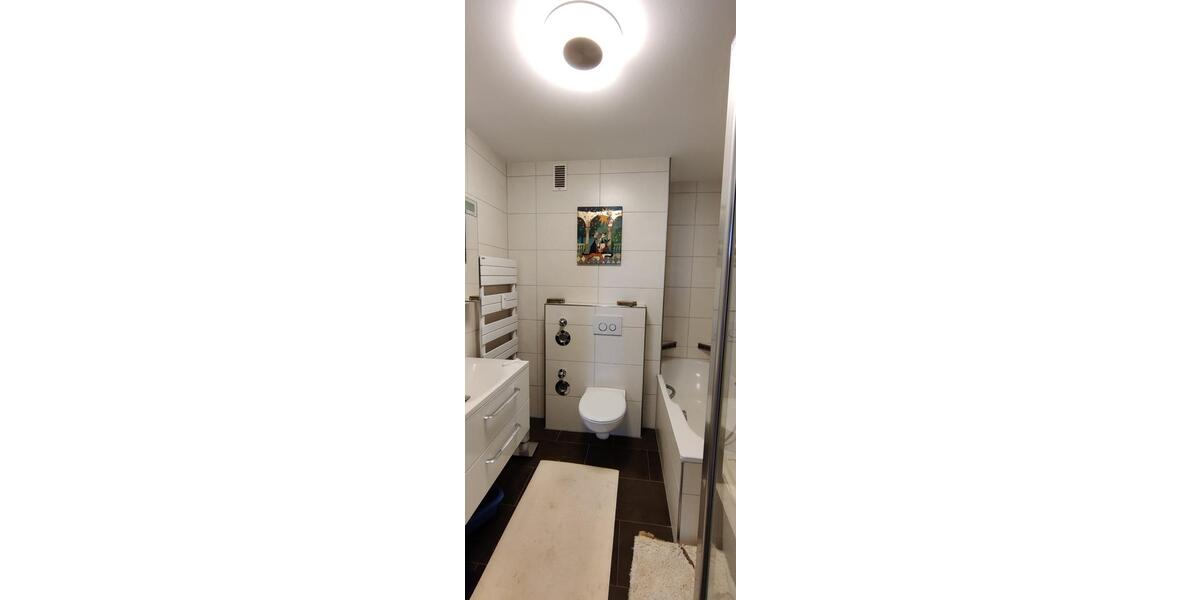 Etagenwohnung Duisburg Essenberg - 3 Zimmer, 109 m&sup2;, 180.000&euro; | Angebot:26323375