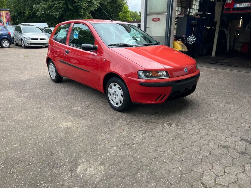 Fiat Punto 137.000 km 1.980 € Essen 45141