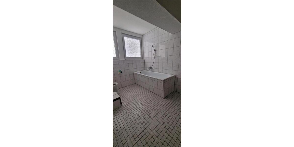 Dachgeschoßwohnung Bottrop Batenbrock - 2 Zimmer, 75 m&sup2;, 750&euro; | Angebot:25647921