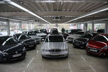 Jaguar XJ 180.000 km 7.950 € Essen 45356