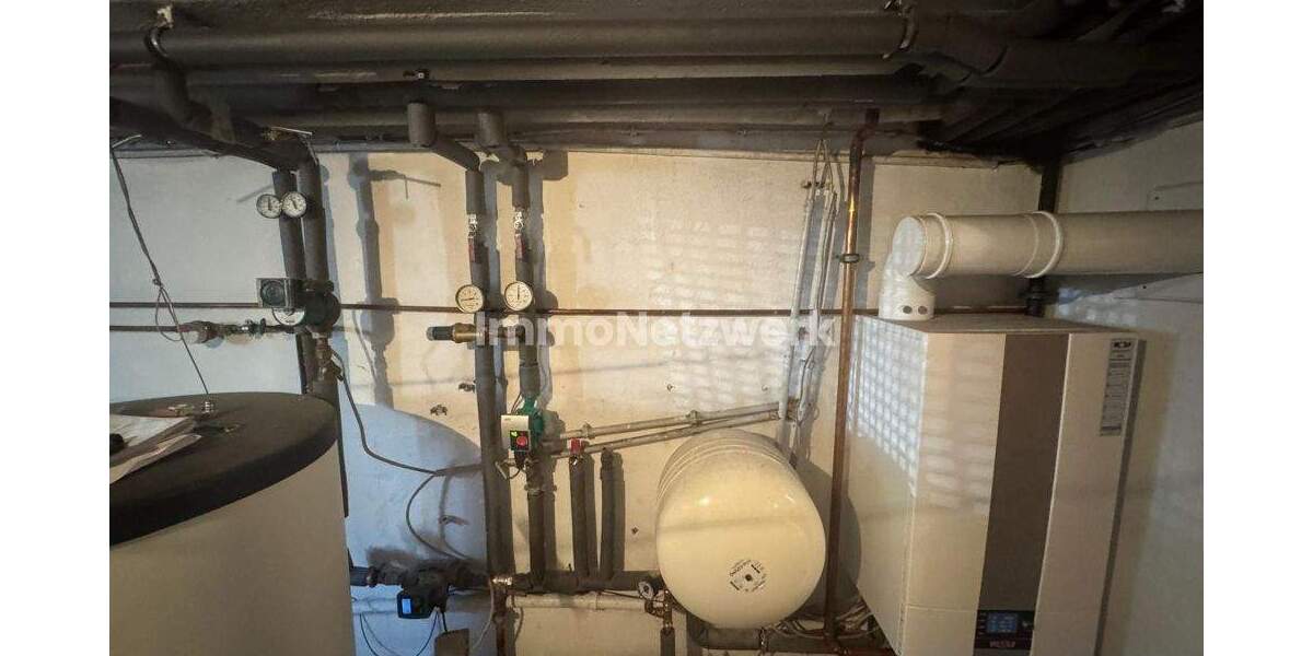 Mehrfamilienhaus mit 7 Wohnungen, Garage und ein Einfamilienhaus als Paket in Herne-Süd 1 zimmer