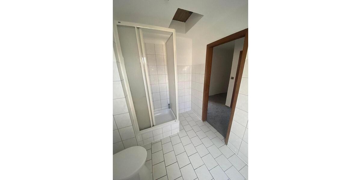 Dachgeschoßwohnung Duisburg Duisburg-Mitte - 2 Zimmer, 65 m&sup2;, 450&euro; | Angebot:26262987