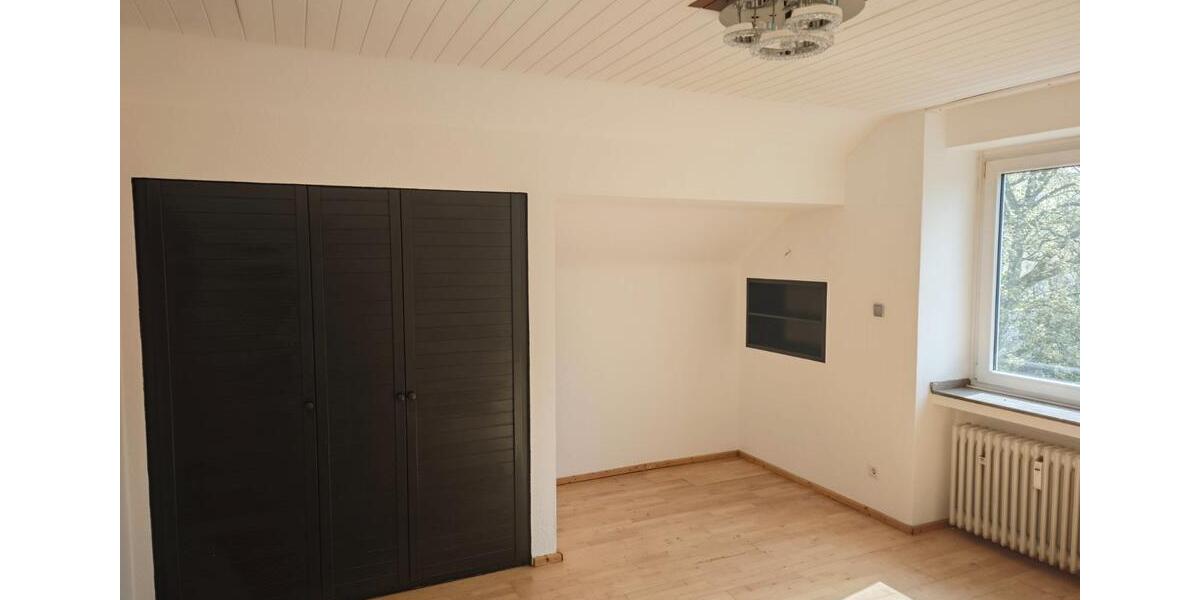 Dachgeschoßwohnung Gladbeck - 1 Zimmer, 34 m&sup2;, 250&euro; | Angebot:26372630