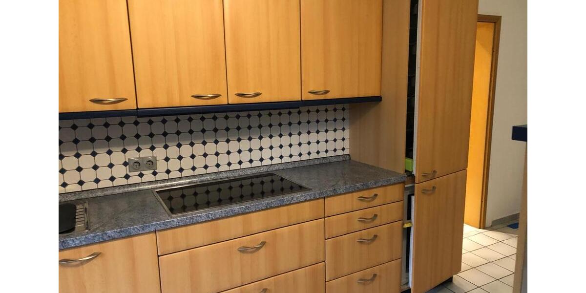 Dachgeschoßwohnung Gelsenkirchen Gelsenkirchen-Mitte - 4 Zimmer, 110 m&sup2;, 129.000&euro; | Angebot:26199069